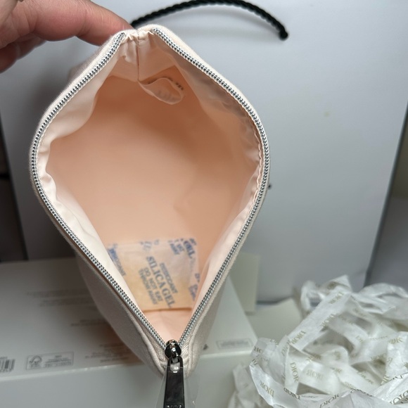 Dior pouch - Picture 3 of 12
